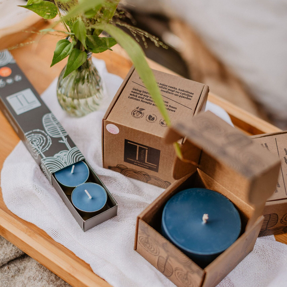 Hand-made Soy Wax Candle with Amber Scent