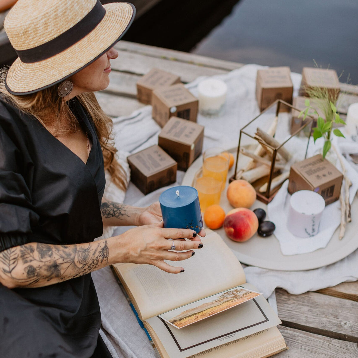 Hand-made Soy Wax Candle with Amber Scent