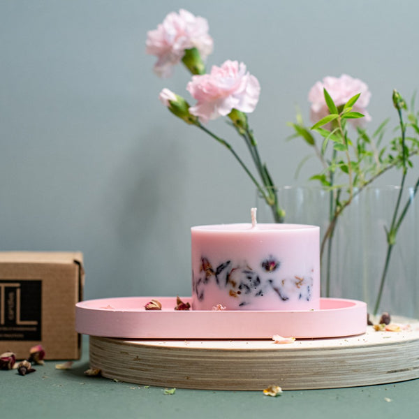 Hand-made Soy Wax Candle with Peony Scent